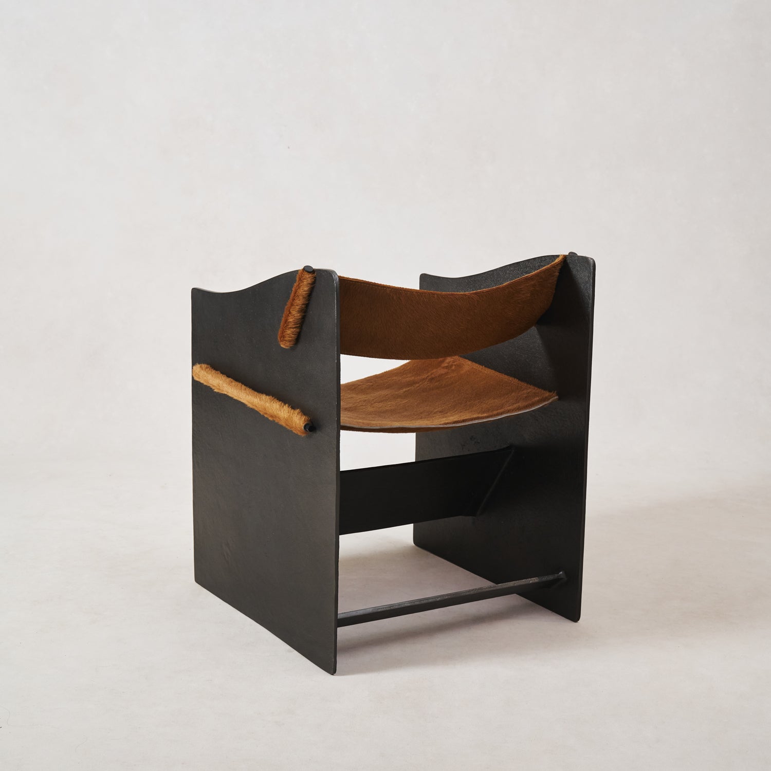 Ingresso Accent Chair - Modern Aluminum Frame with Italian Flair