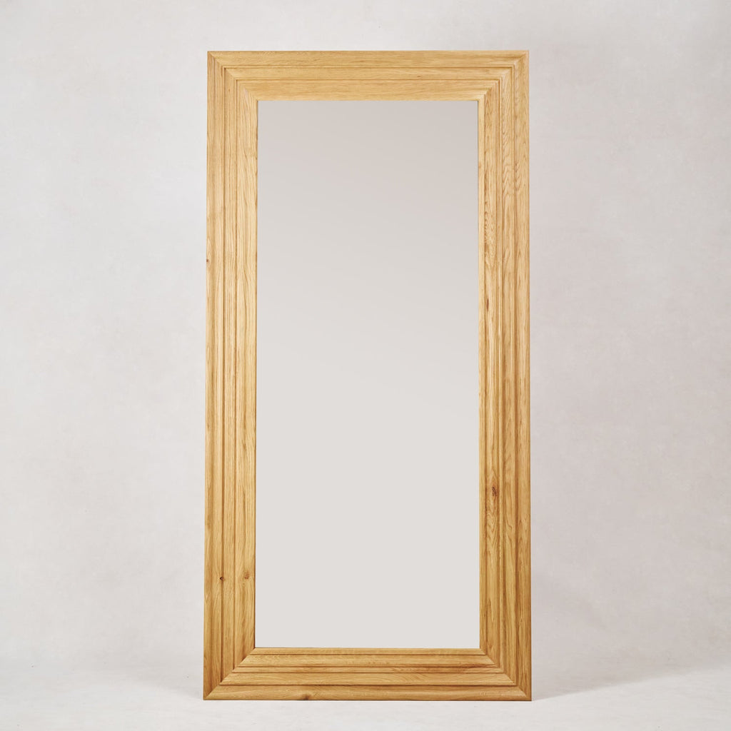 Elegant White Oak Floor Mirror - Timeless Milanese Design