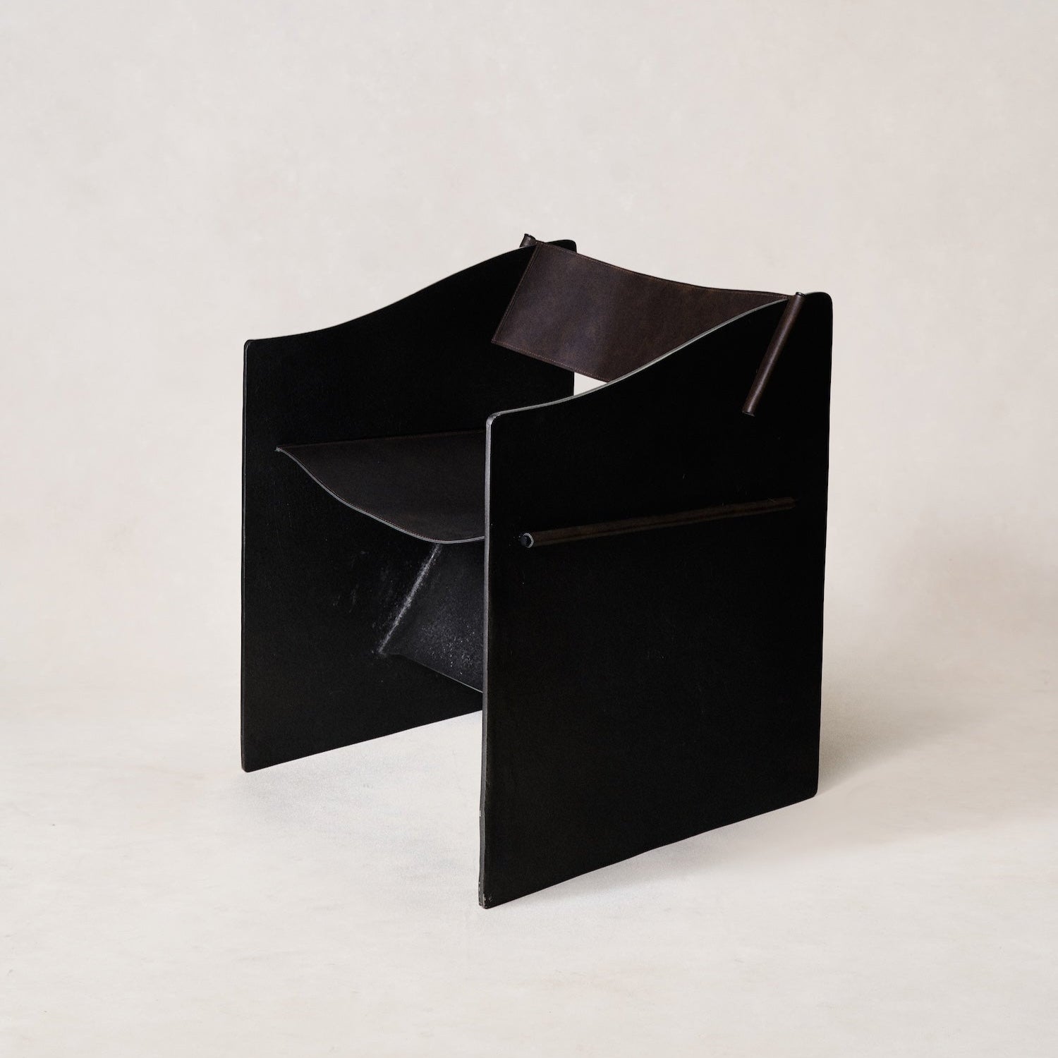 Ingresso Accent Chair - Modern Aluminum Frame with Italian Flair