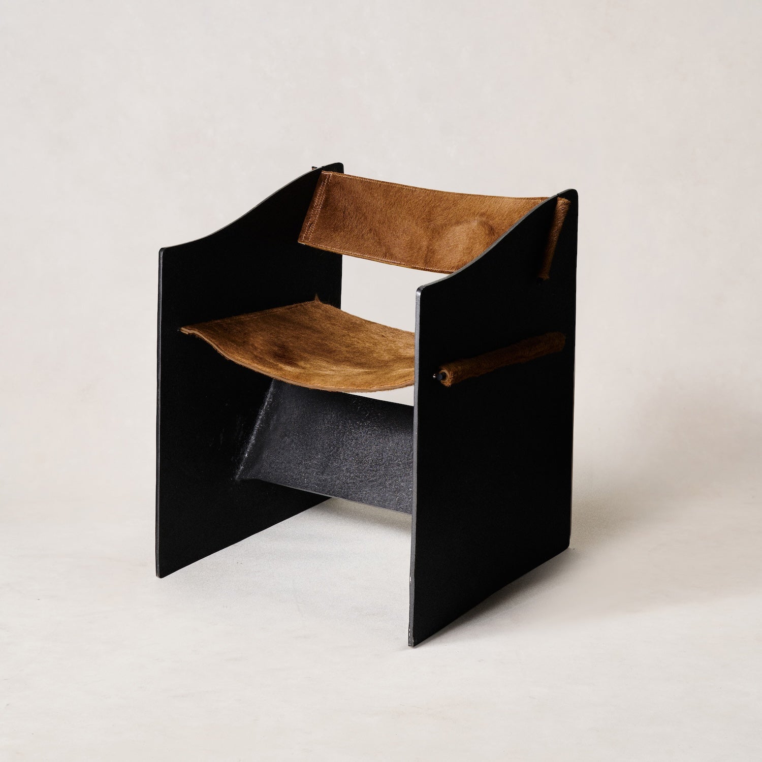 Ingresso Accent Chair - Modern Aluminum Frame with Italian Flair