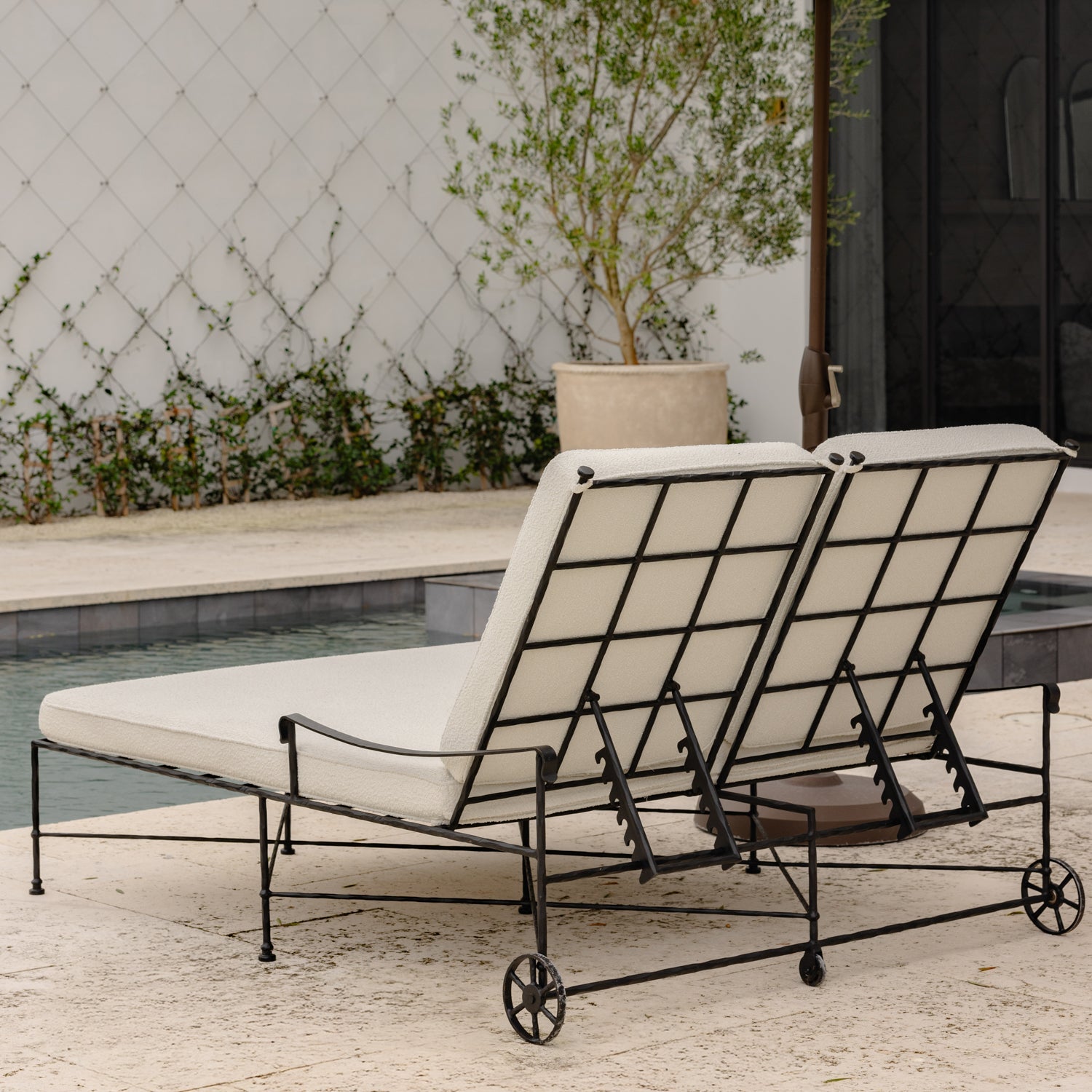 Provence Outdoor Double Chaise Lounge - Boucle