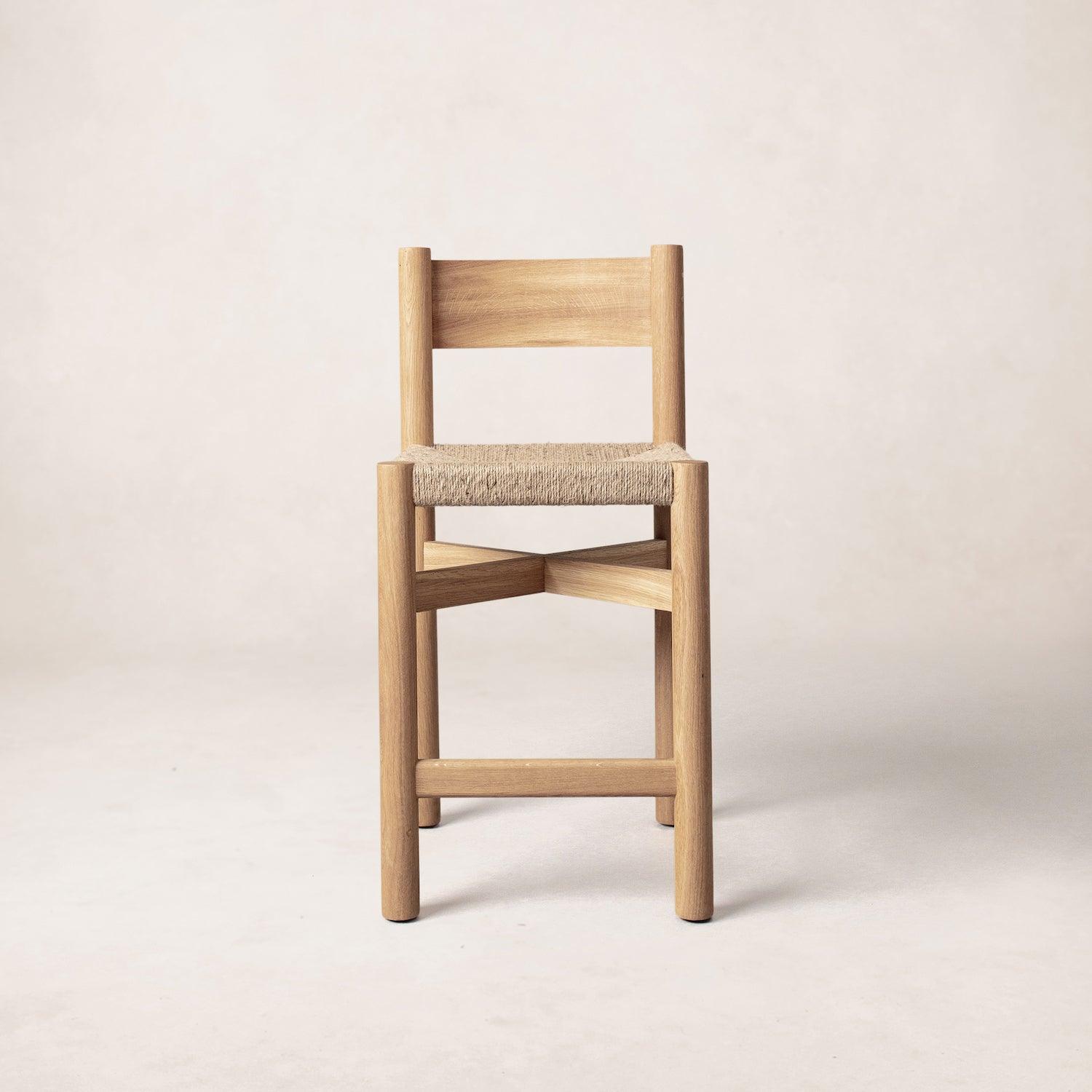 Elegant Nonna Counter Stool in Warm Oak with Jute Seat
