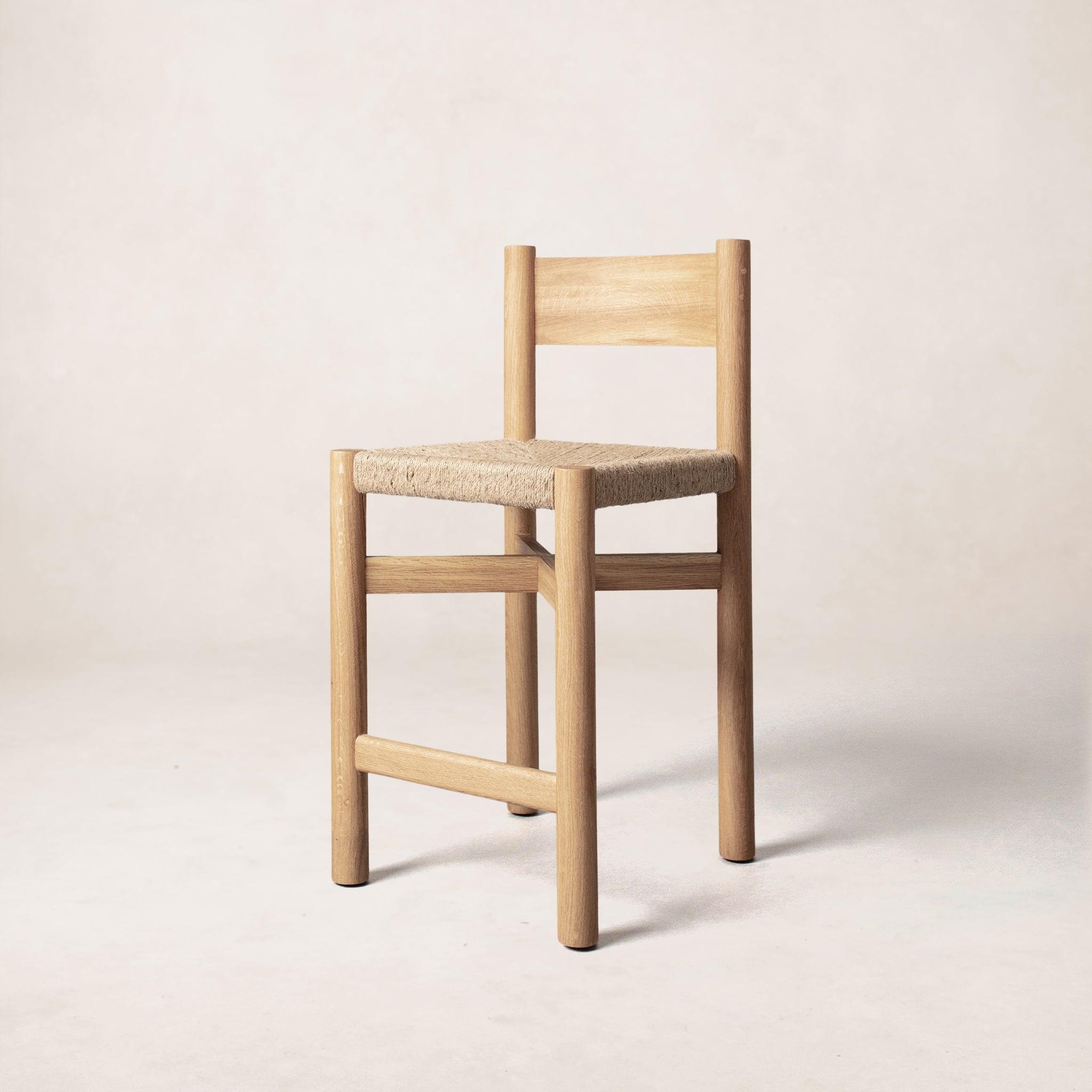 Elegant Nonna Counter Stool in Warm Oak with Jute Seat
