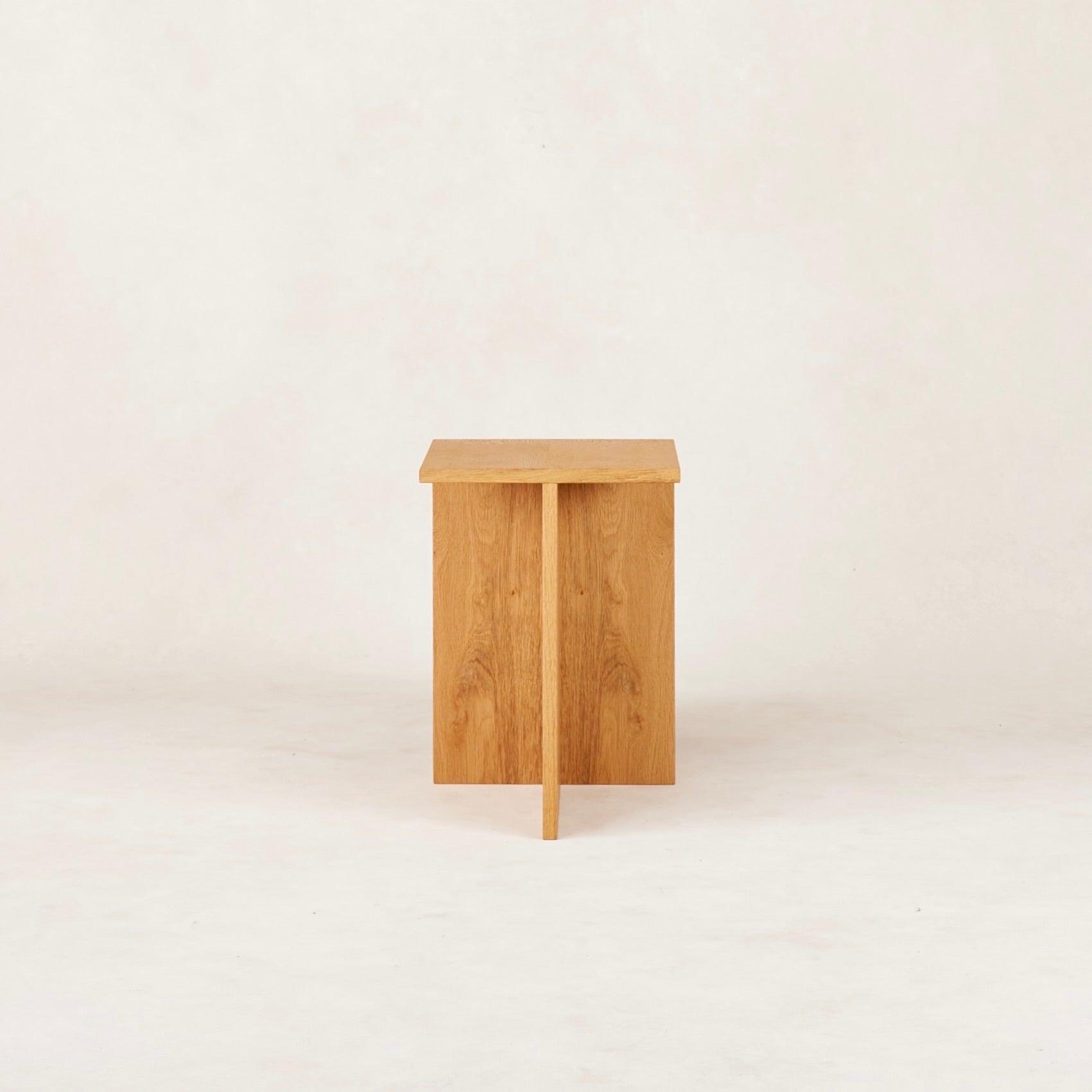 White Oak Valley Side Table with Tiered Design and Magazine Rack